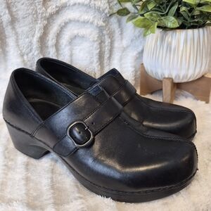 Dansko Tamara Black Leather Clogs Size 10.5 US, 41 EU Comfort Shoe Occupational